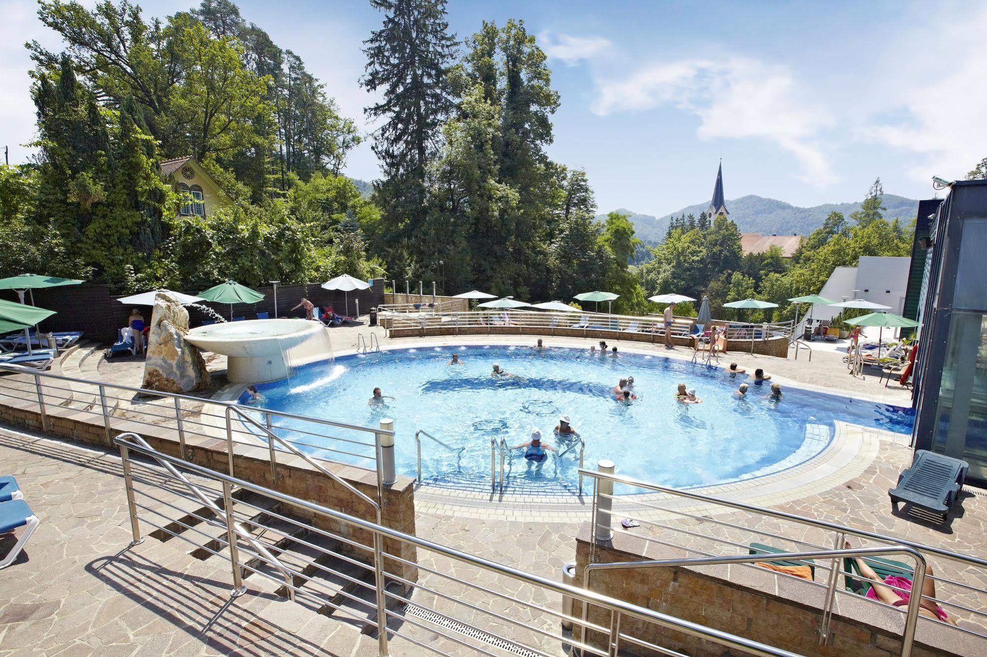 Depadansa Hotel Park - Terme Добрна Экстерьер фото