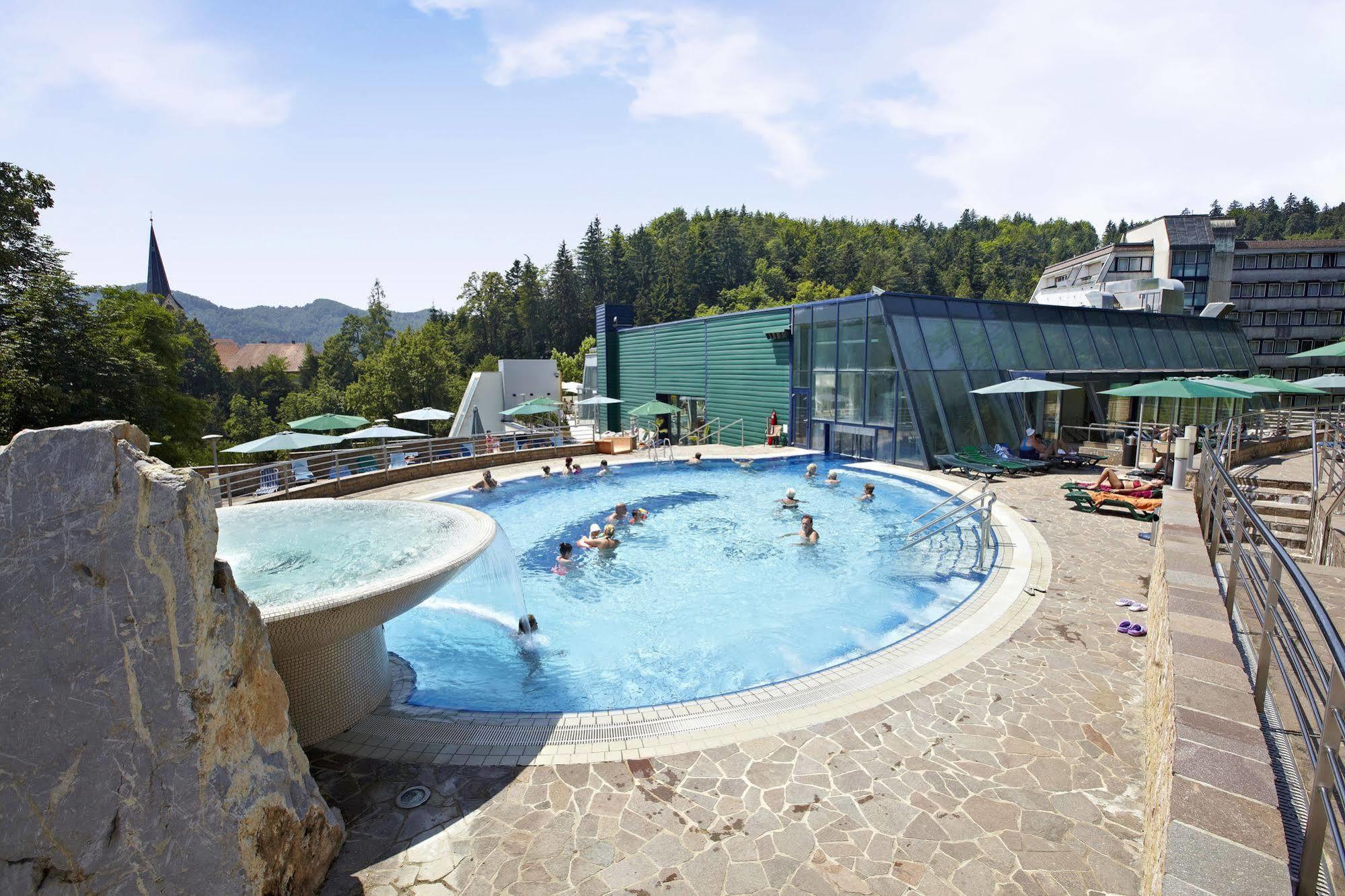 Depadansa Hotel Park - Terme Добрна Экстерьер фото