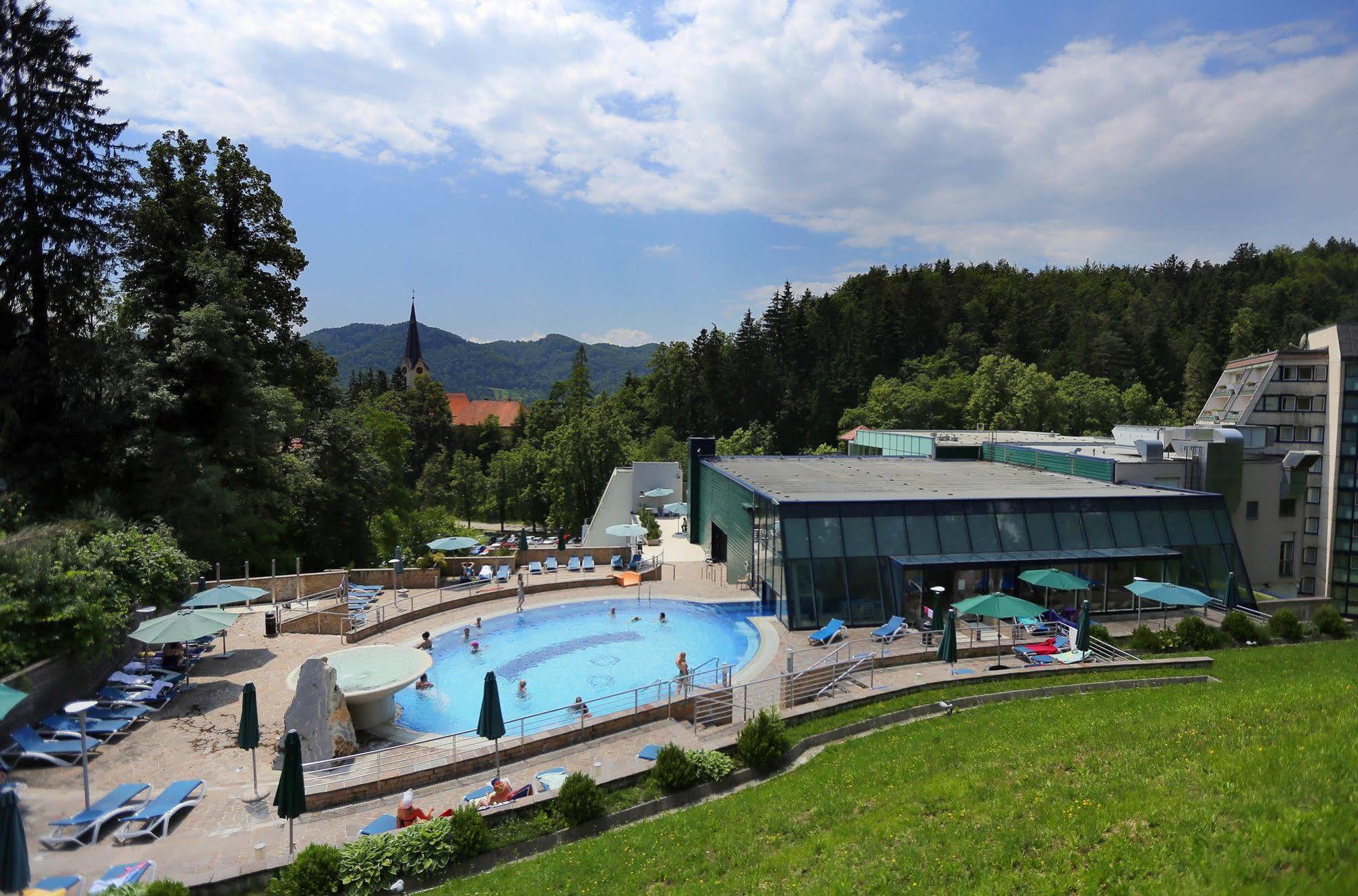 Depadansa Hotel Park - Terme Добрна Экстерьер фото